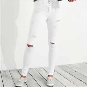 White Hollister jeans